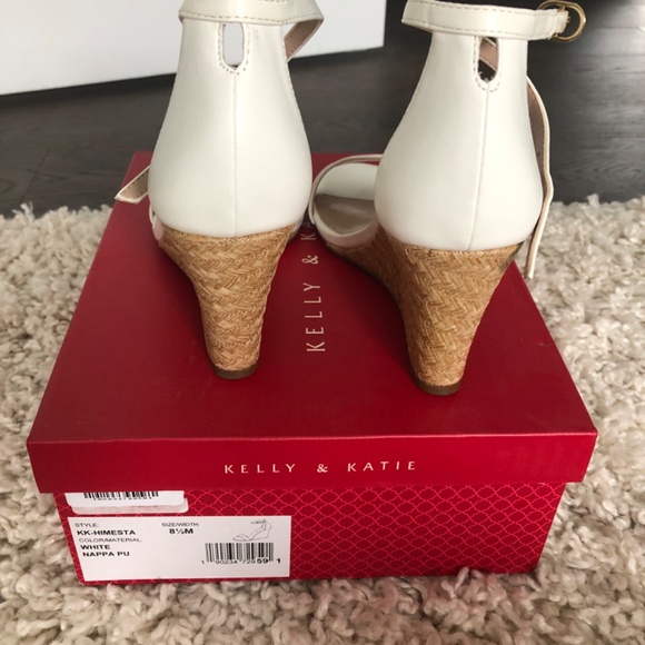 Wedge sandals - Picture 2 of 4